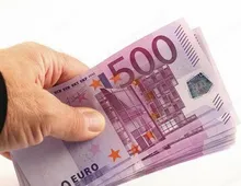 Finanzierungsangebot von 3.000 EUR bis 50.000.000 EUR mit einem Zinssatz von 3 % pro Jahr.