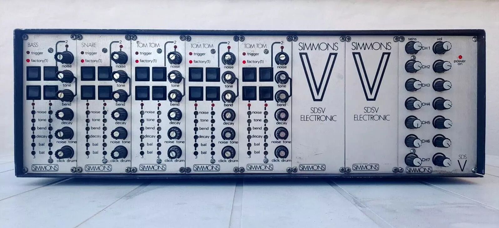 SIMMONS DRUM SYNTHESIZER SDS V Central Unit