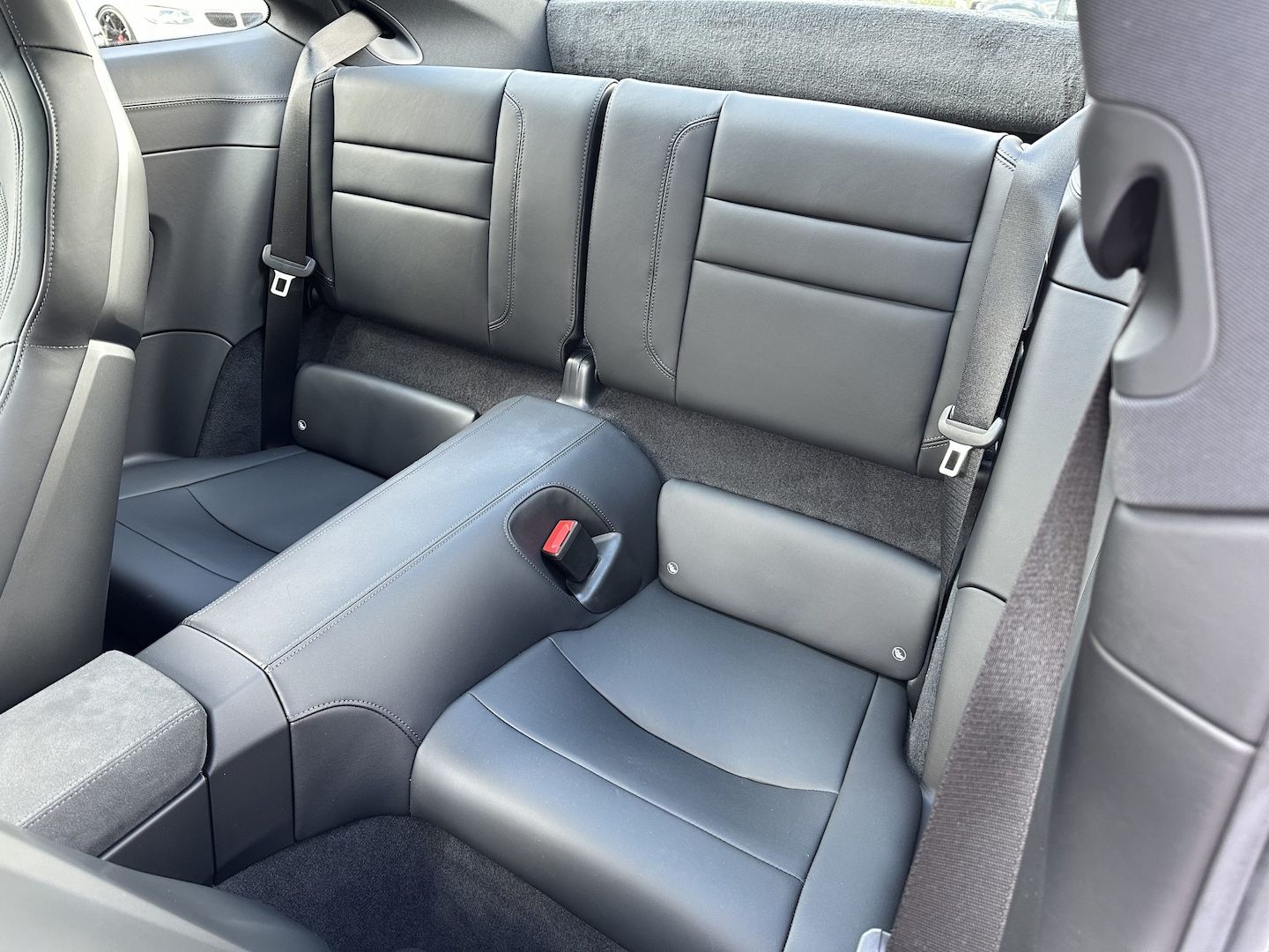 Porsche 911 Carrera 4 GTS Coupé 2024 - Voiture exotique