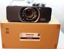 Panasonic PT-DZ110XE/PT-DZ8700*3-DLP Beamer Projektor