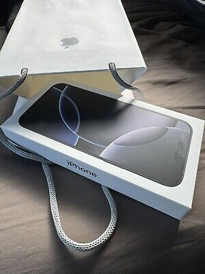 Apple iPhone 16 Pro Max - 256 GB - Black Titanium (Unlocked)