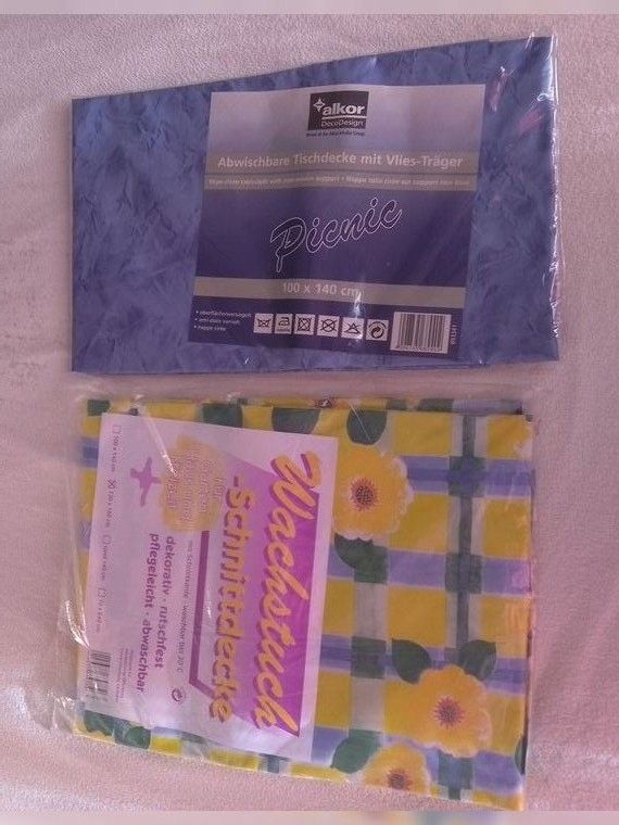 Neu: Tischdecken (2 Stück)