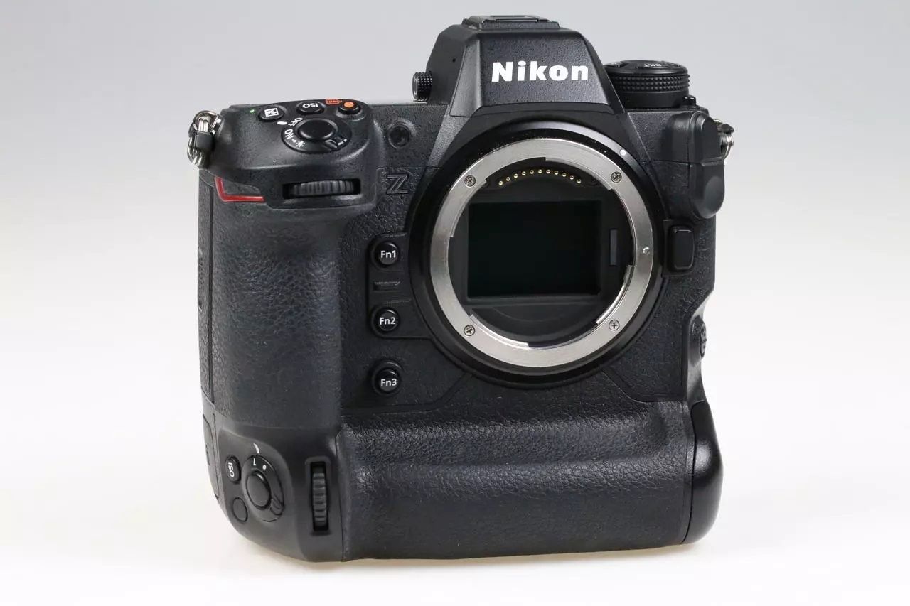 Nikon Z 9 45,7MP Spiegellose Systemkamera