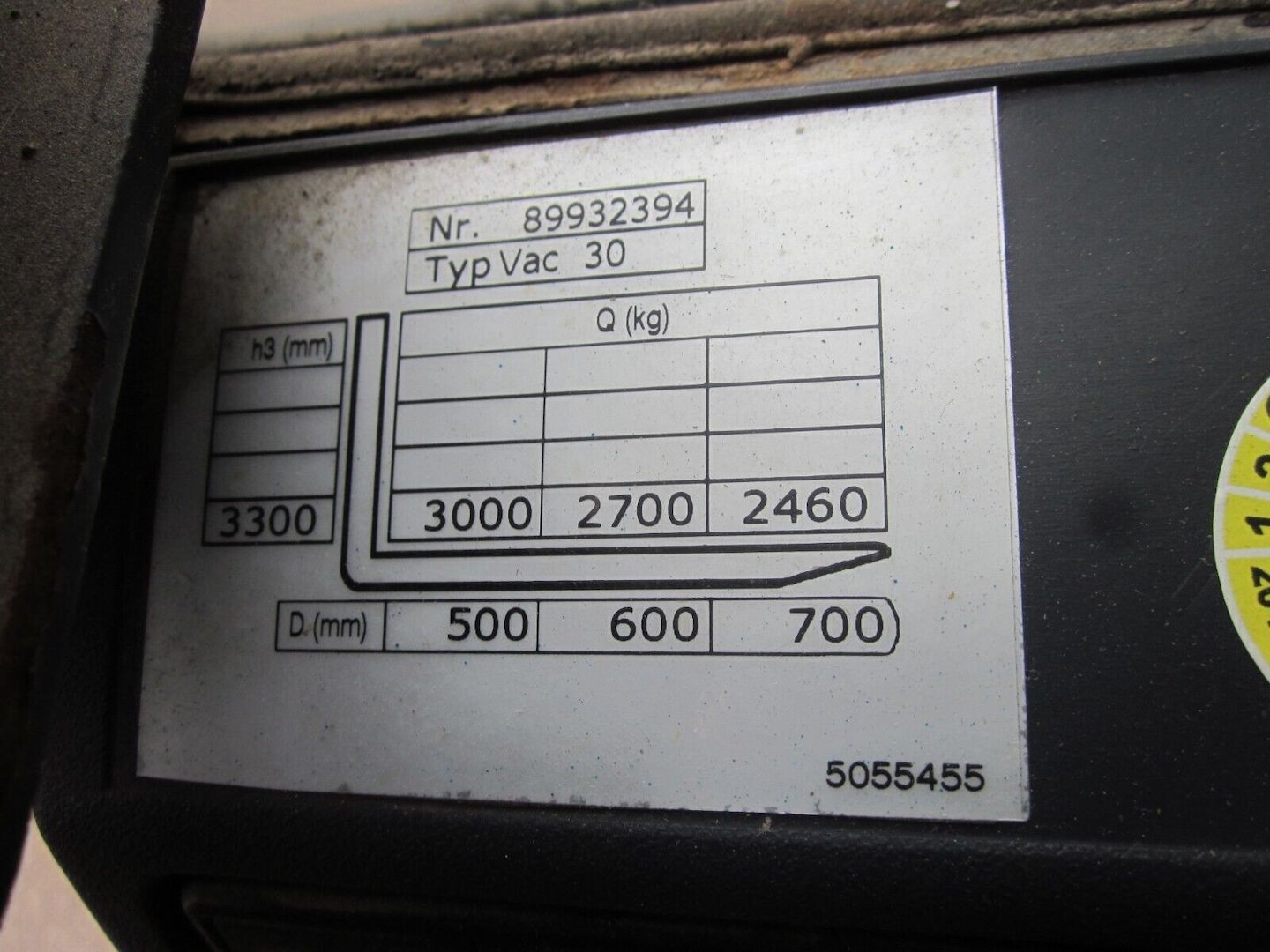 Elektrostapler Frontstapler JUNGHEINRICH EFG VAC30 3t3,3m Zinkenversteller