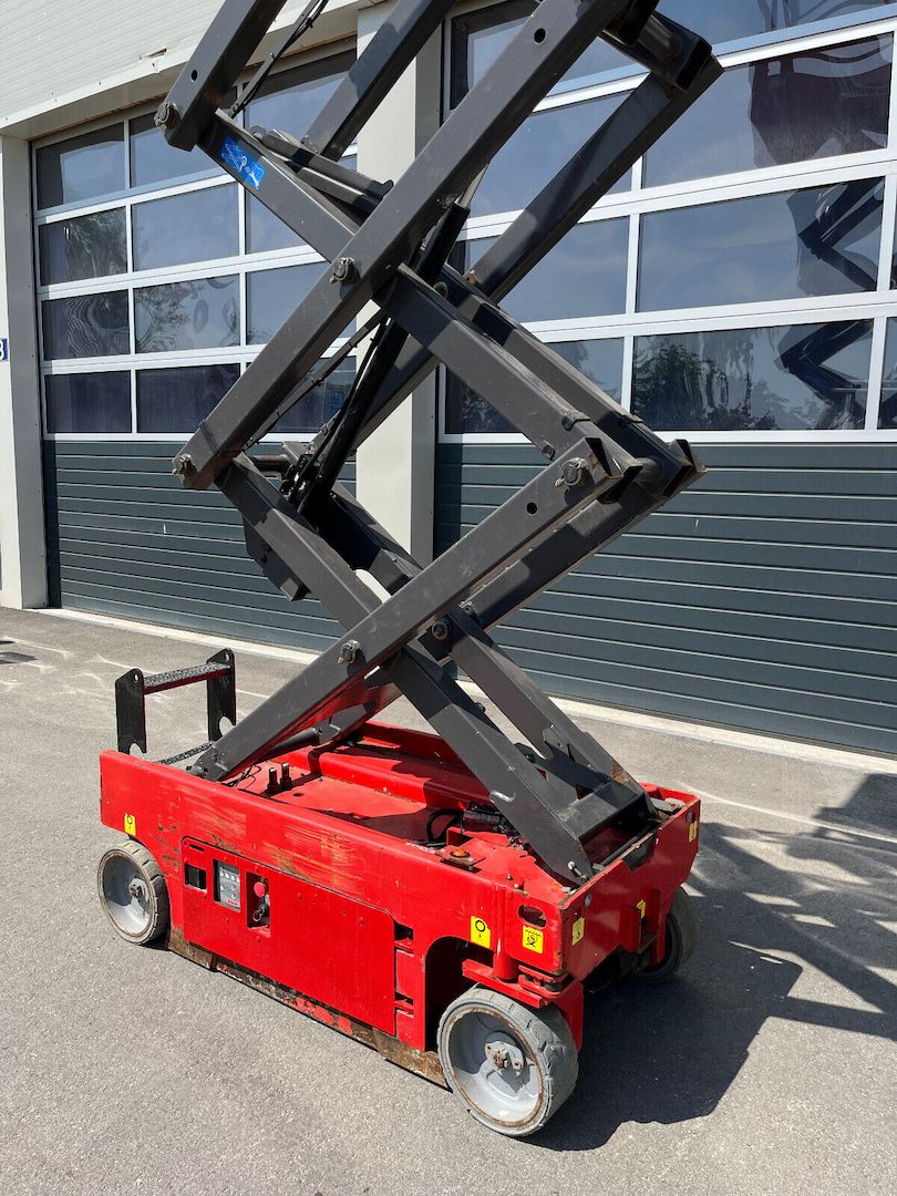 Manitou 7,60m Elektro Scherenarbeitsbühne Arbeitsbühne Steiger Hubarbeitsbühne