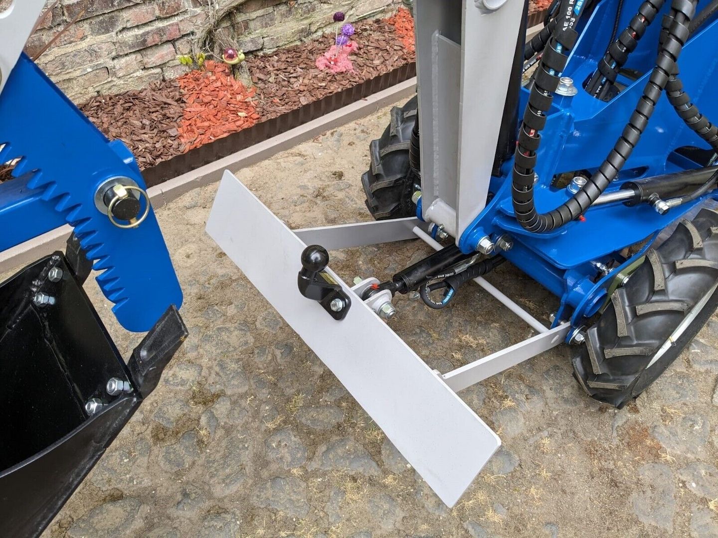 Minibagger Bagger Radbagger Bagger Radlader Hoflader von MISKO - STAL