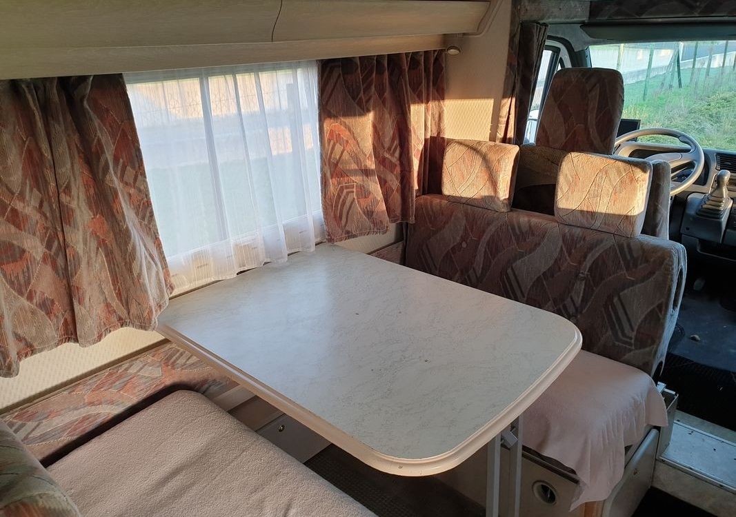 Zu verkaufen: Abenteuertauglicher Campingwagen zu einem unschlagbaren Preis!