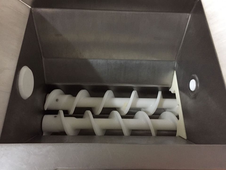 Fleischwolf Wurstfüller Wurstpresse Wurstfüllmaschine