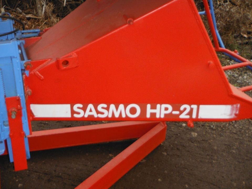 Hackschnitzel Holzhäcksler Sasmo HP21 Schneckenhäcksler Holzvergaser Forst Hack