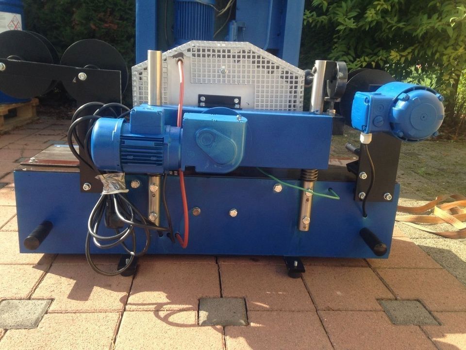 Heißprägemaschine mit Prägepresse und Koltzwerkzeug von Utsch