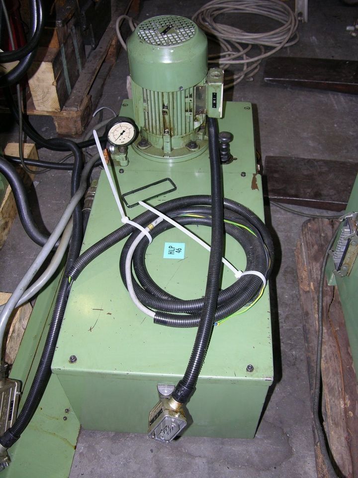 Log- o- matik Rundschleifmaschine NC gesteuert