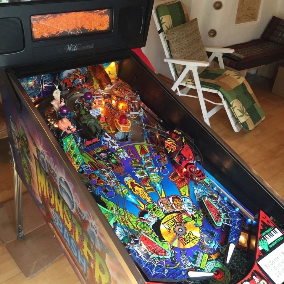 Monster Bash Flipper