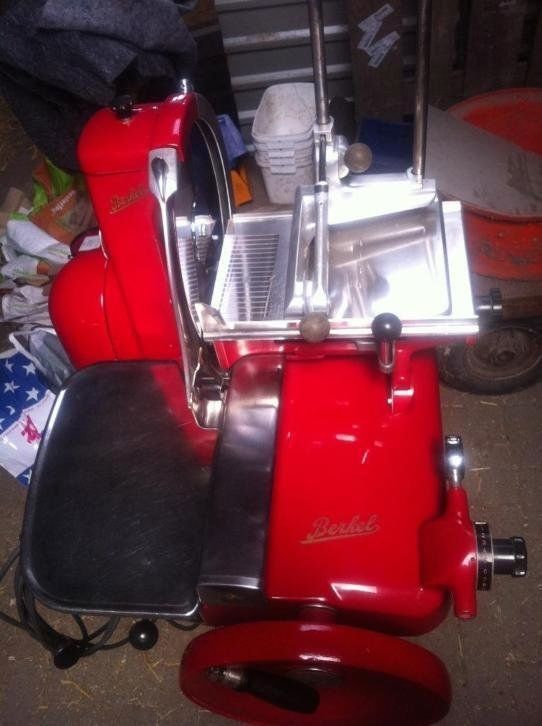 Orginal Berkel E115 auf sockel, Aufschnittmaschine, Schwungradmaschine