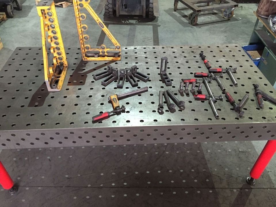 Original Demmeler Lochtisch Schweißtisch Richttisch 2400x1200mm mit Zubehör