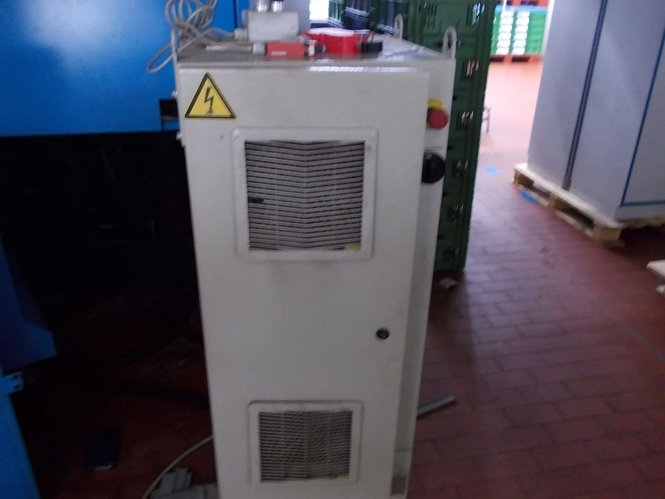 Roboter Wittmann W 621 - 1629 mit folgenden Daten HUB X -550 Y -1000 Z -3000