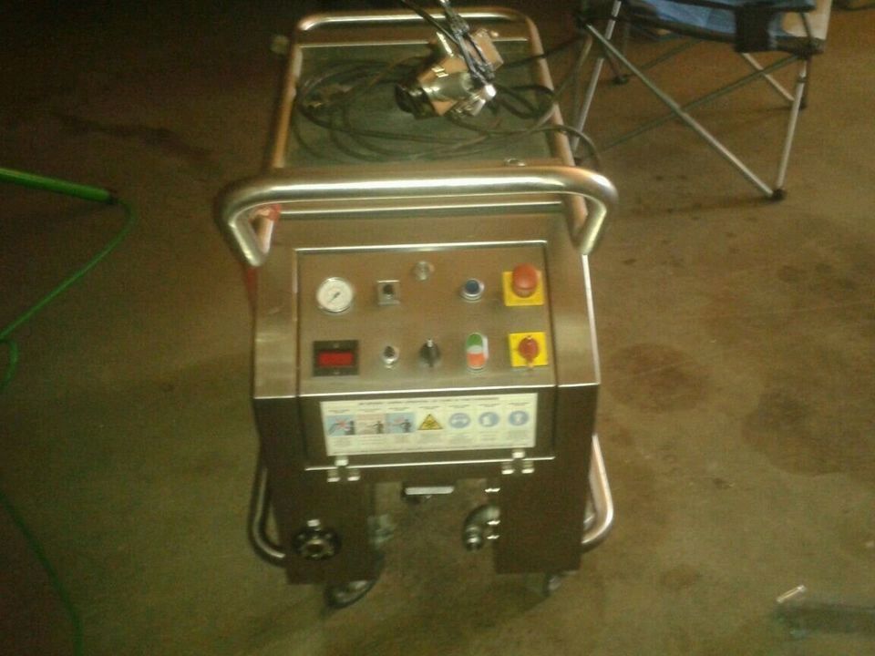 Trockeneisstrahlgerät DIS Mini E-Jet, Zweischlauchsystem mit 67 Betriebsstunden