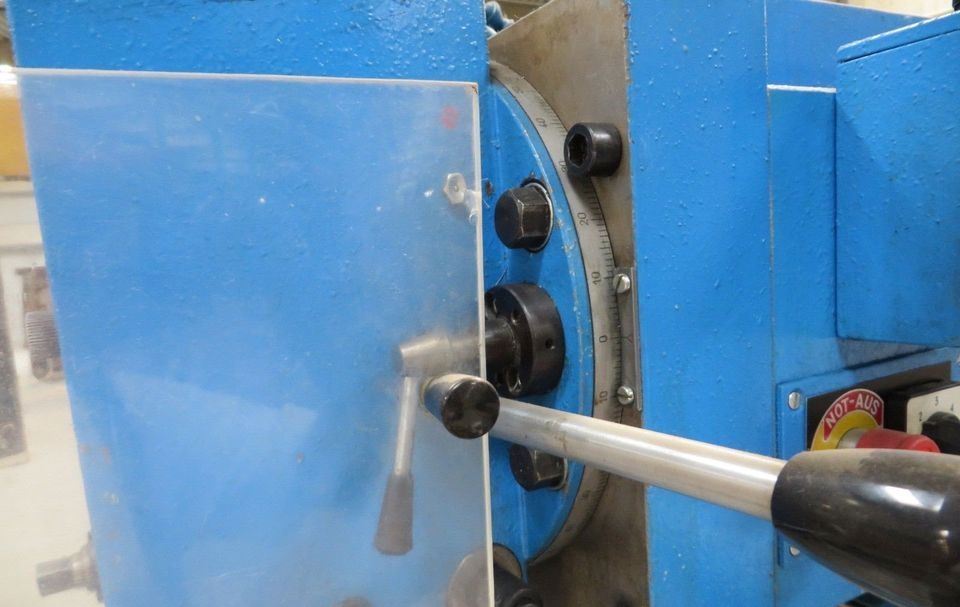 Universalfräsmaschine Oradea UWF 320