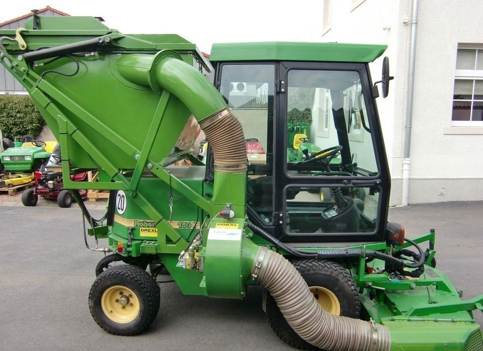 Großflächenmäher JD Roberine mit Frontmähwerk 185 cm