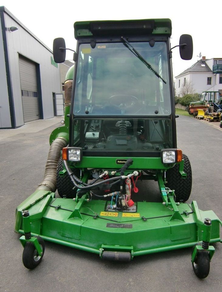 Großflächenmäher JD Roberine mit Frontmähwerk 185 cm