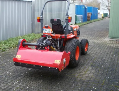 Kubota B2412 Diesel Traktor Allrad