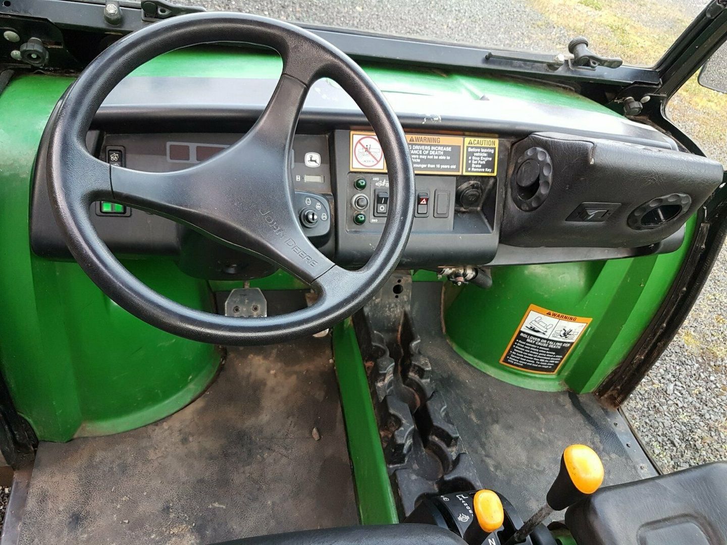 John Deere Gator 4 X 4