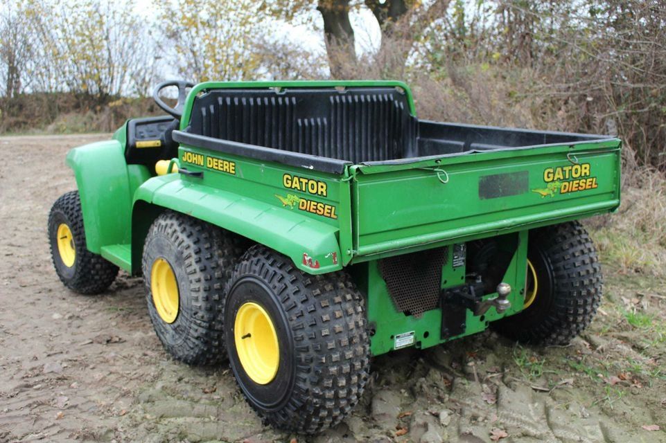 John Deere Gator 6x4 mit Dieselmotor