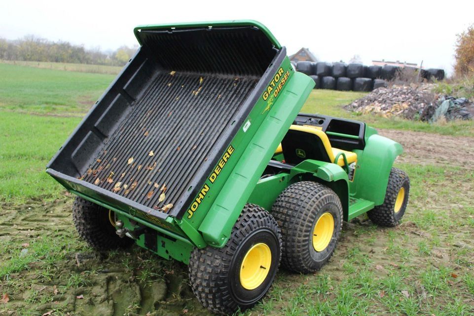 John Deere Gator 6x4 mit Dieselmotor