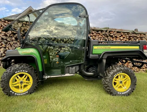 John Deere Gator XUV 855M