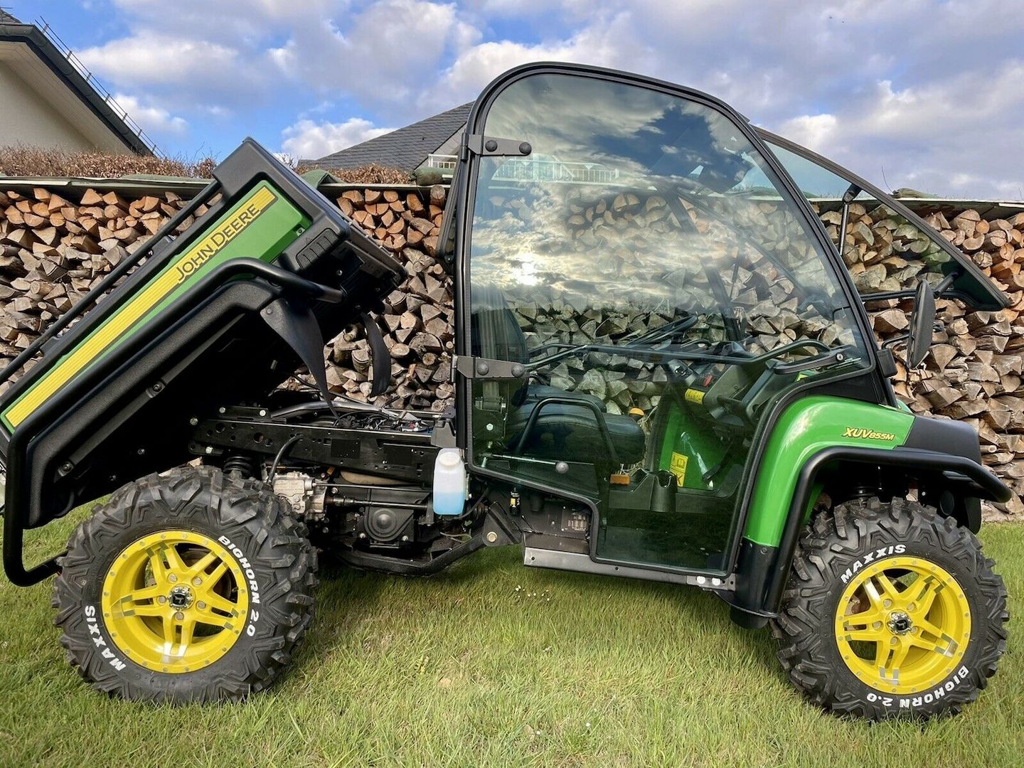 John Deere Gator XUV 855M