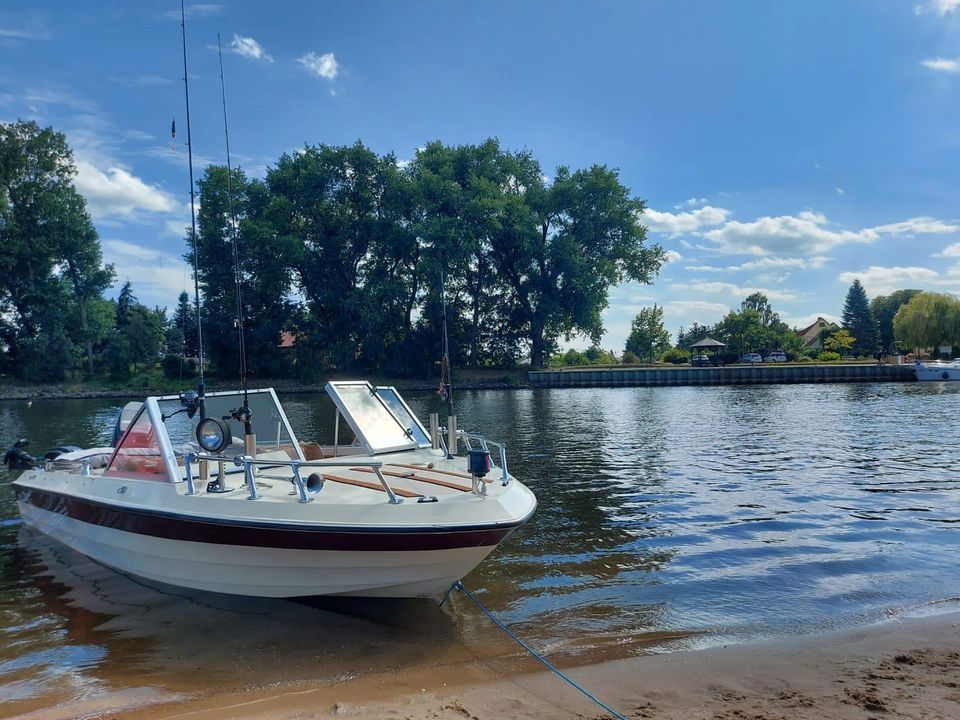 Motorboot MFG Caprice 15 OB, 90PS