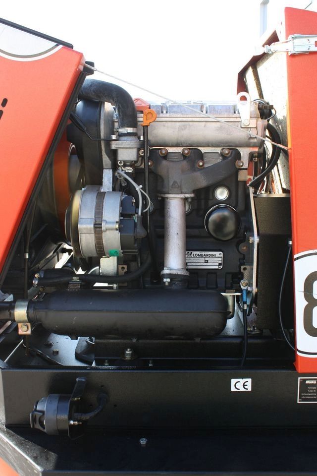 Hako Variotrac 2150 D Diesel mit Frontmähwerk ca. 125 cm Schnittbreite