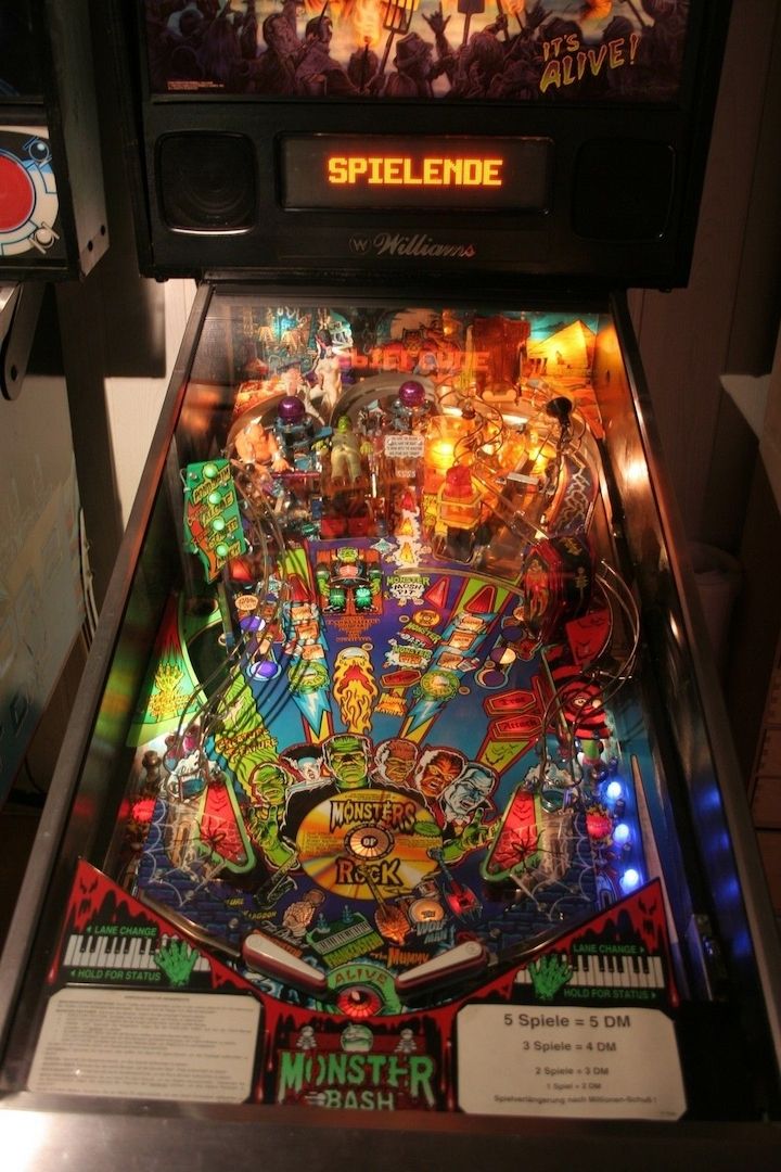 Monster Bash Flipper von Williams wegen Sammlungsauflösung  TOP  MB