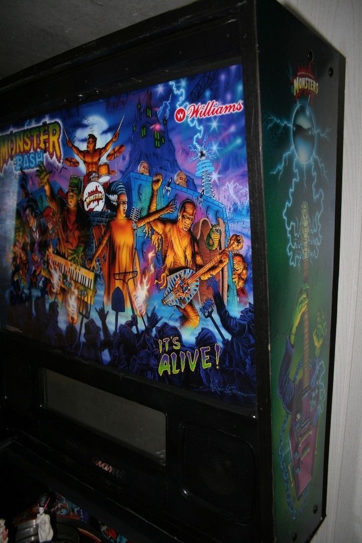 Monster Bash Flipper von Williams wegen Sammlungsauflösung  TOP  MB