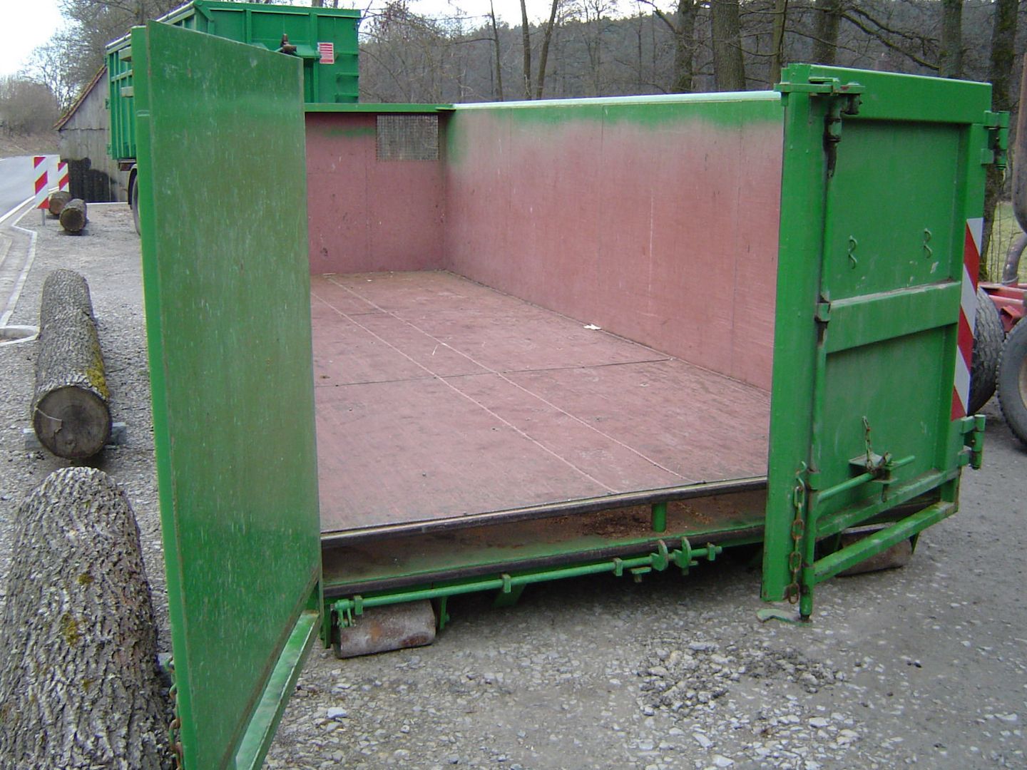 Abrollcontainer  Abrollplattform Tank