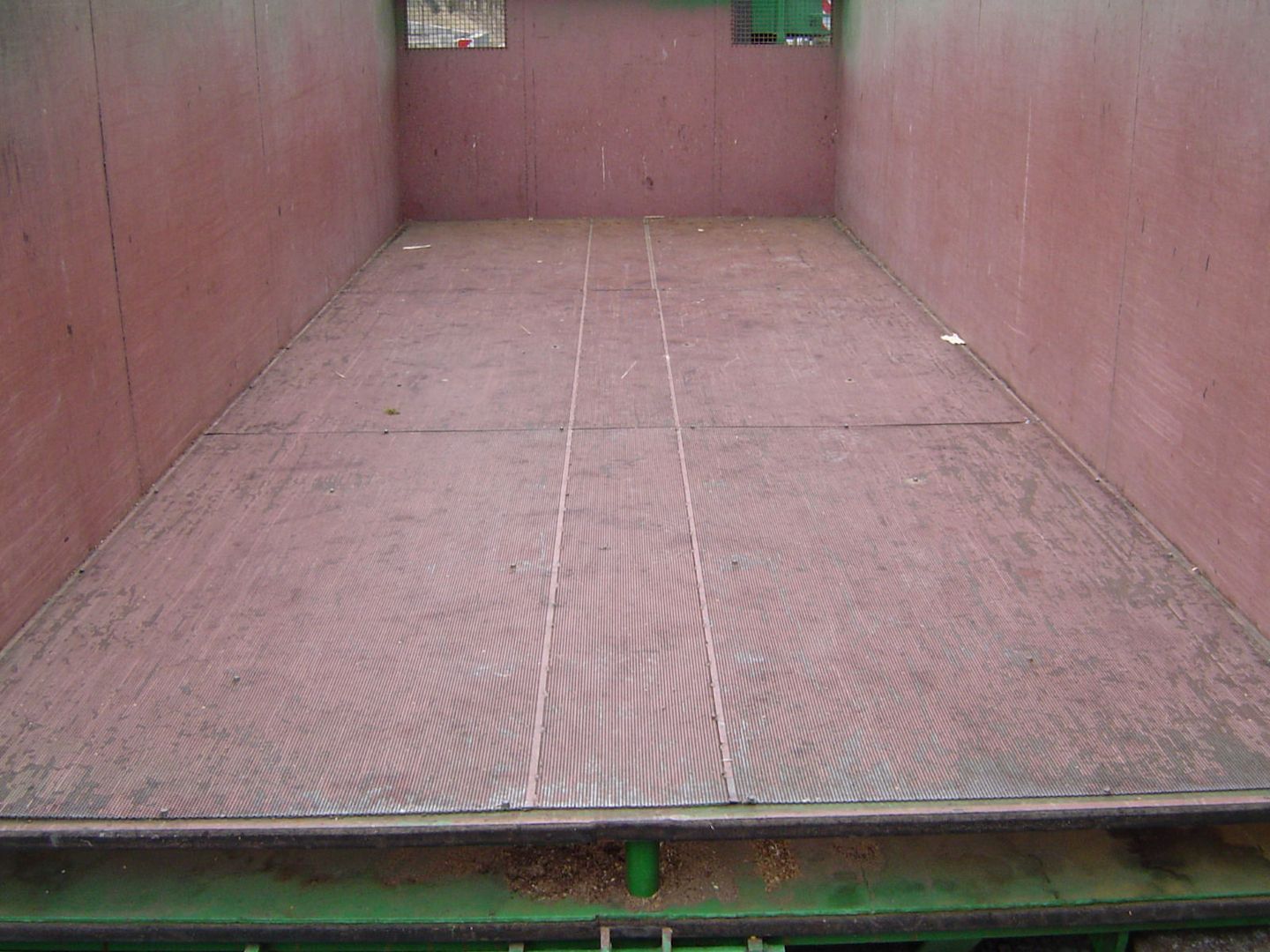 Abrollcontainer  Abrollplattform Tank