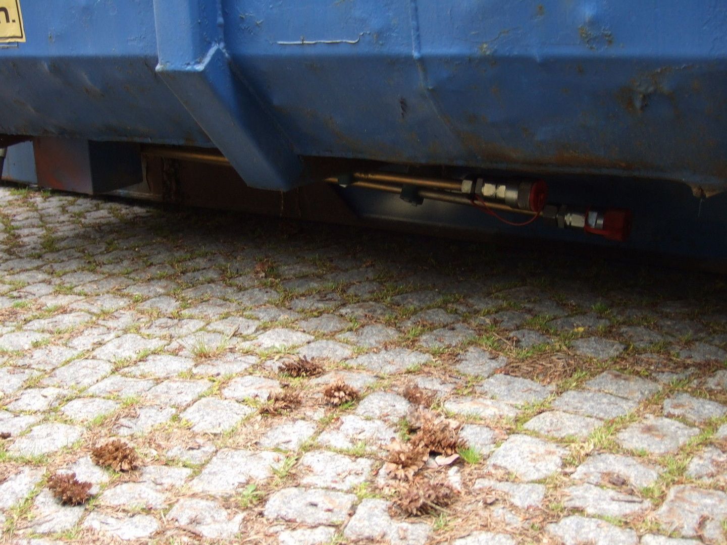 Abrollcontainer mit Meiler Kran Reichweite ca 8 m, funktionsfähig 23 m³ Muld