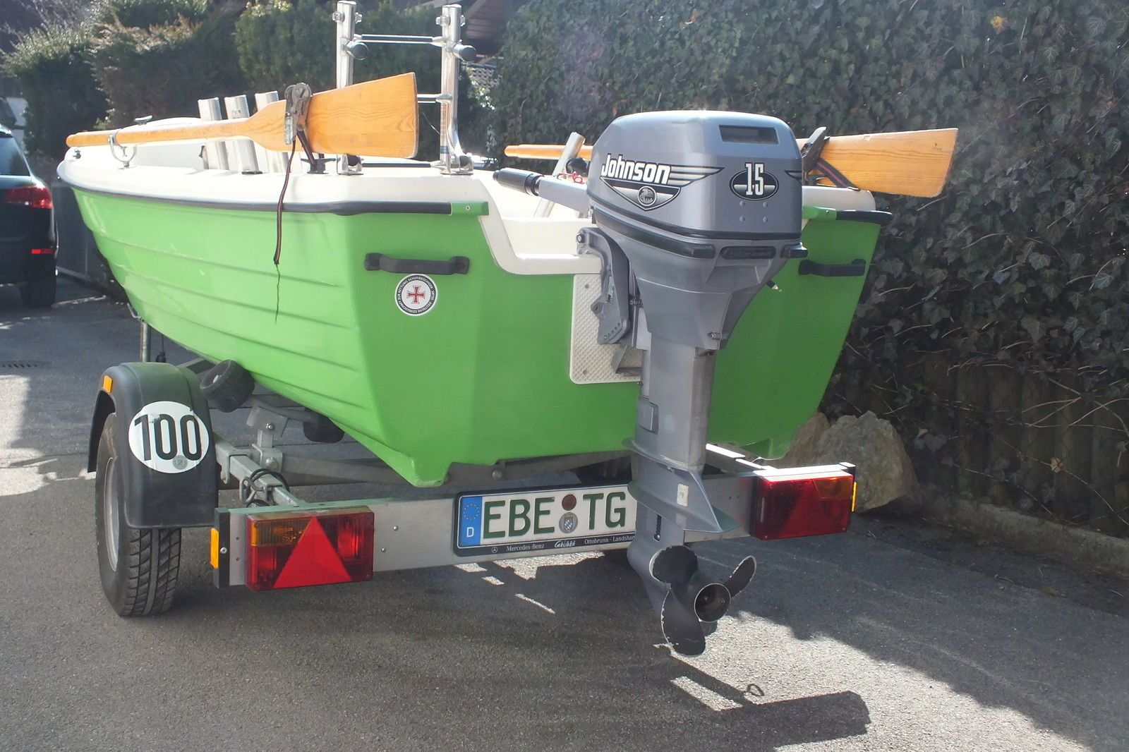 Angelboot, Ruderboot, Außenbordmotorboot