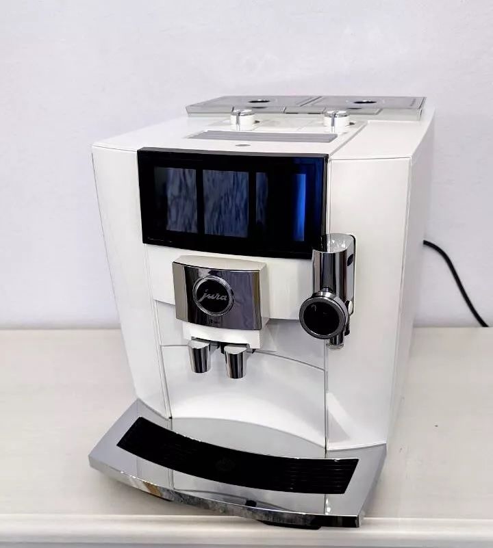 Kaffeevollautomat Jura J8