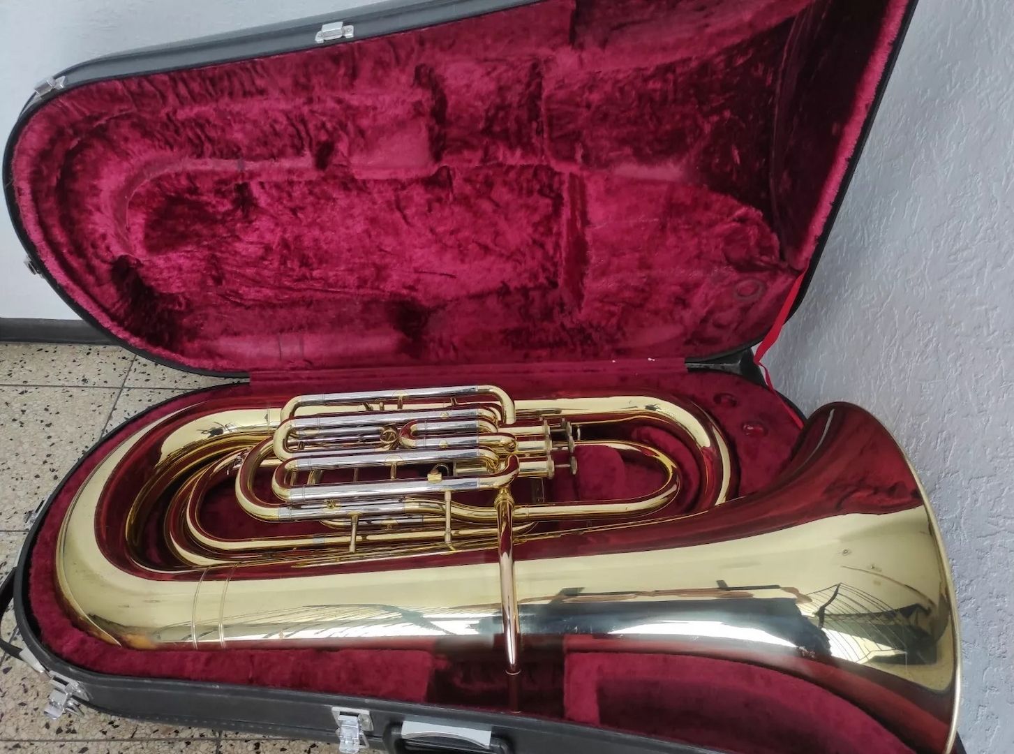 B-Tuba Yamaha 321
