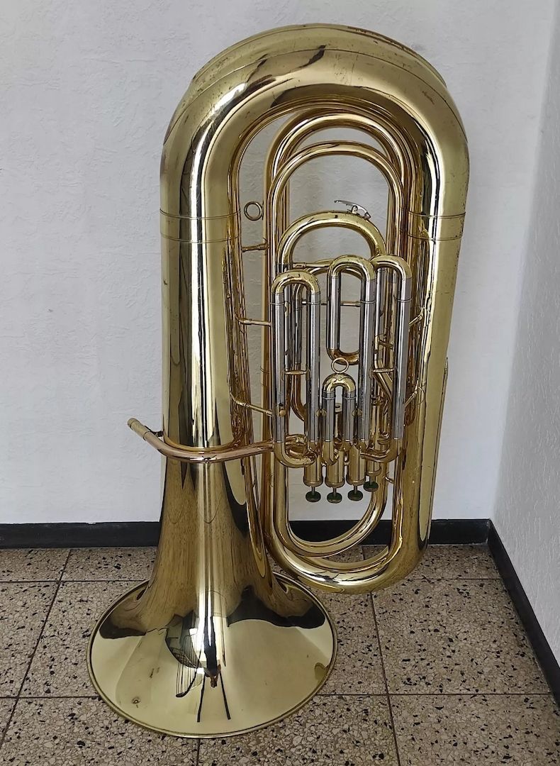 B-Tuba Yamaha 321