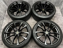 23" Lamborghini Urus MY24 taigete geschmiedete schwarze Räder