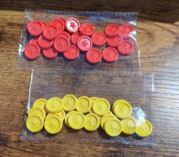 Reisespiele/Gesellschaftsspiele 4 Gewinnt / 4 in a Line Reisegröße  Reisespiele/Gesellschaftsspiele 4 Gewinnt / 4 in a Line Reisegröße