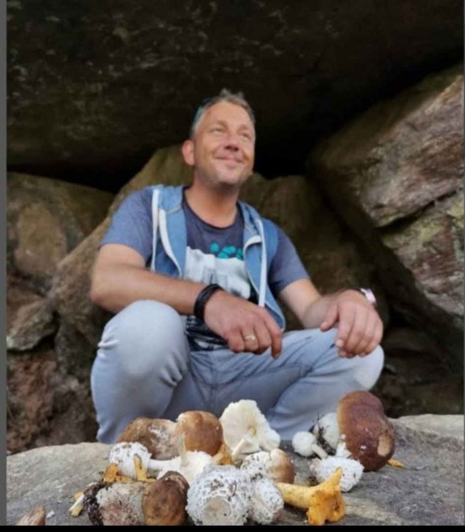 Sympathischer Mann (42) sucht leidenschaftliche Partnerin