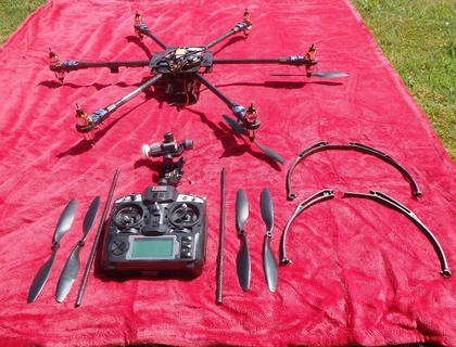 Hexacopter 12MOTOREN mit Fernbedienung