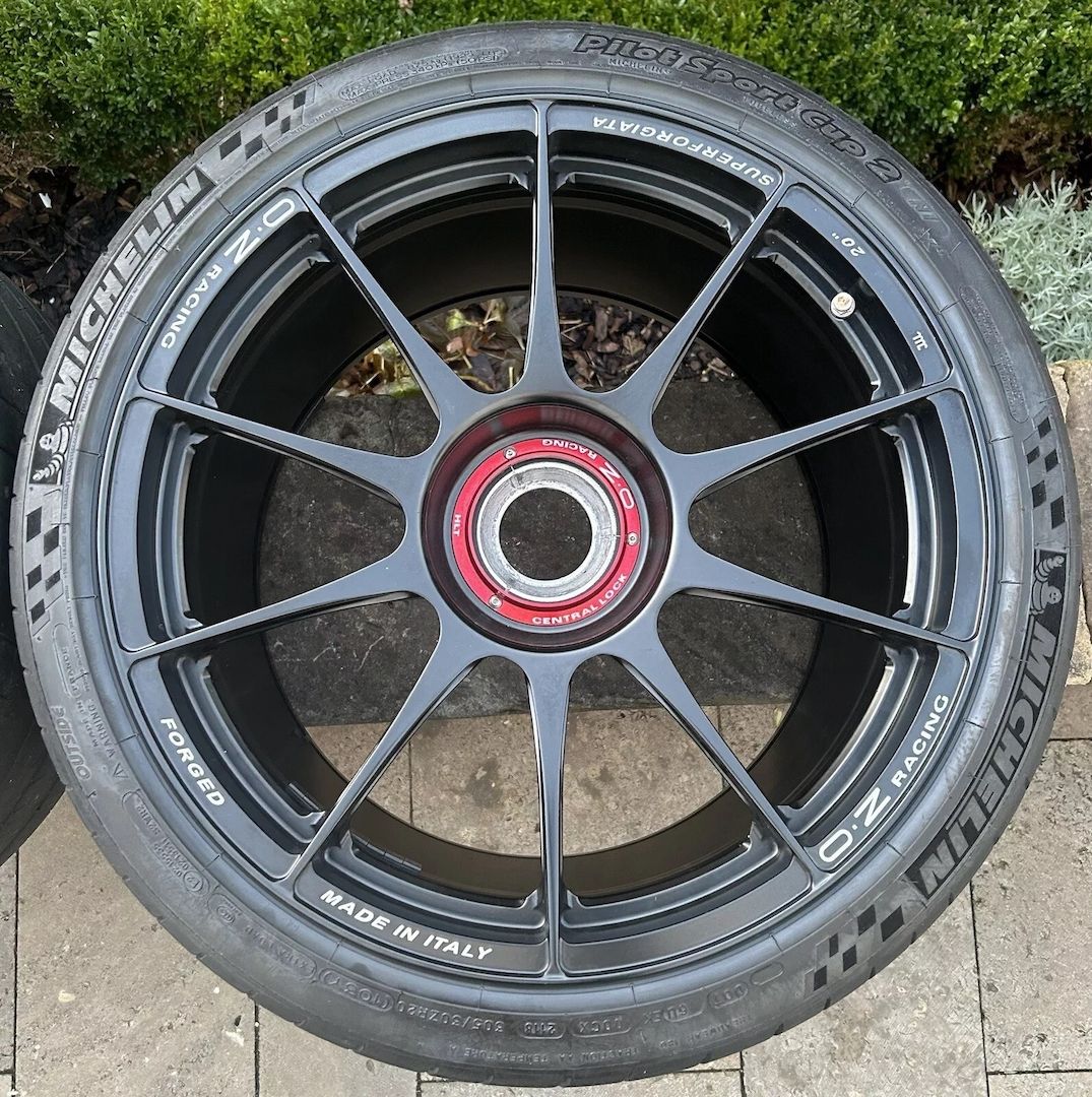 OZ RACING Superforgiata 9+12x 20 Felgen