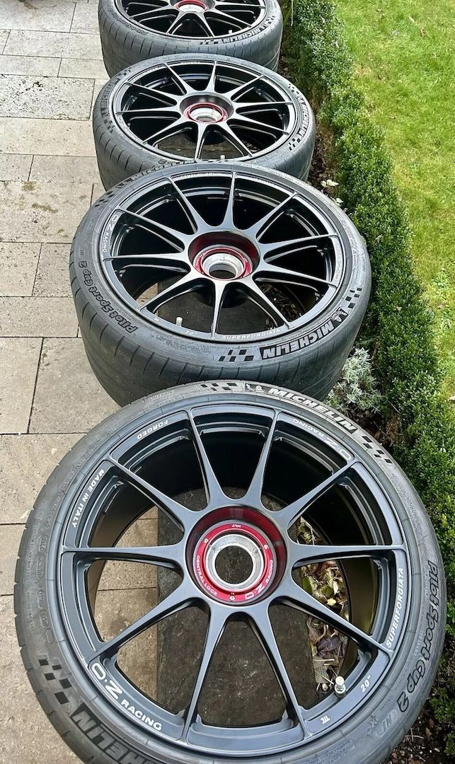 OZ RACING Superforgiata 9+12x 20 Felgen
