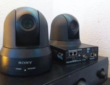 2 x SONY SRG-X400 Ptz-Kamera 4K-Auflösung