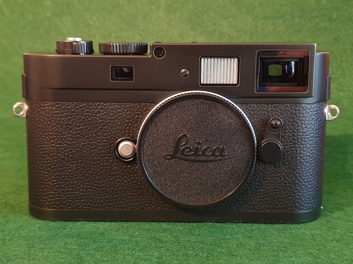 Leica M Monochrom CCD ( M9-M ) NEW Sensor 2970 Klicks