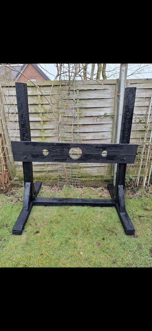 BDSM Pranger zu verkaufen.