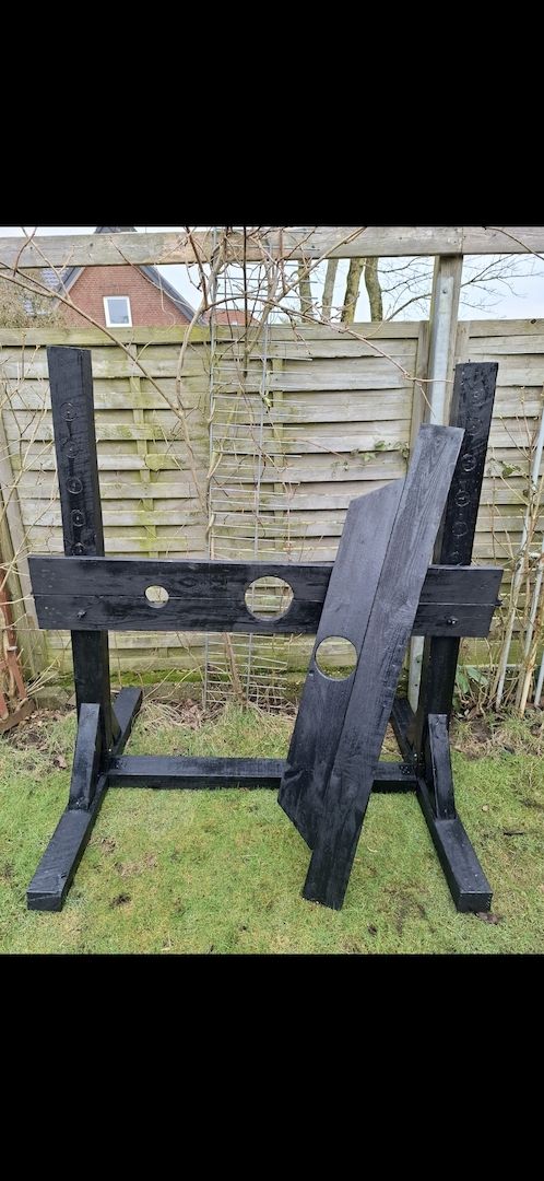 BDSM Pranger zu verkaufen.